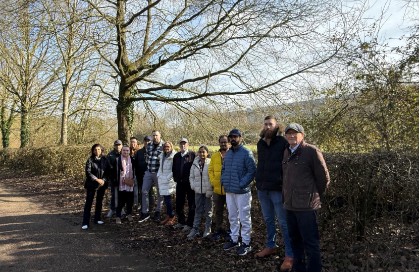 Tattenhoe Residents at Site 