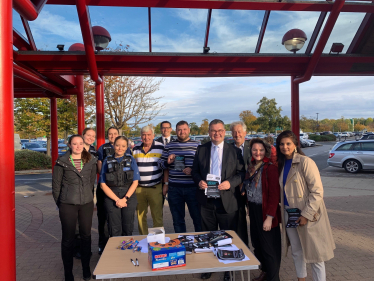 Conservative group councillors, Iain Stewart MP and Thames Valley Police group photo.  